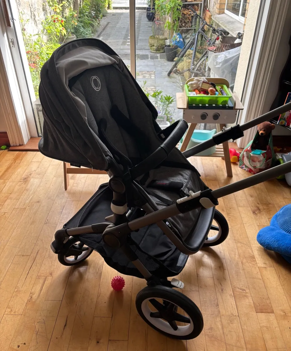Bugaboo Fox 3 - excellent condition - Image 4