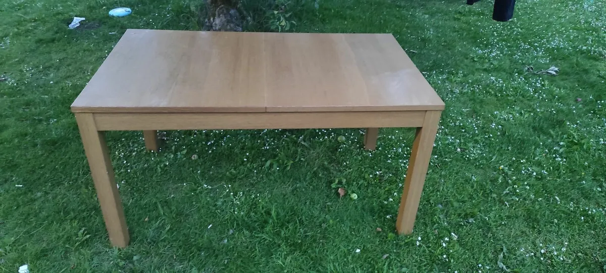 Kitchen table