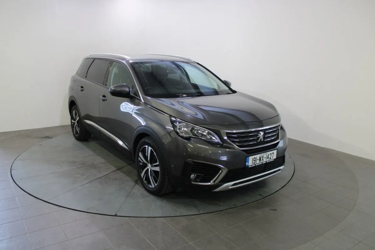 Peugeot 5008 1.2 Puretech 130bhp Allure - Image 1
