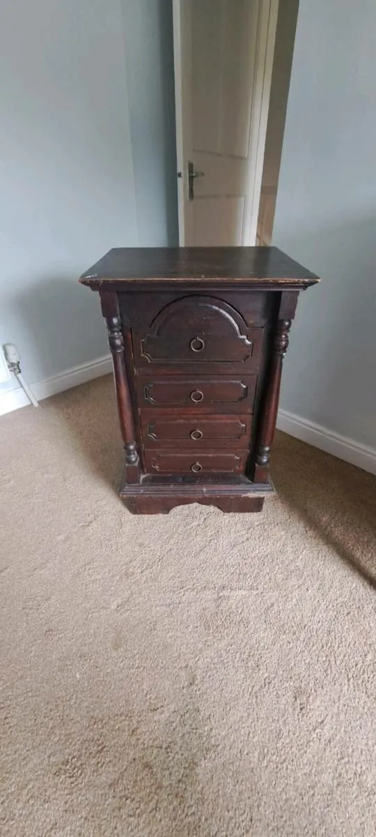 Locker - Image 1