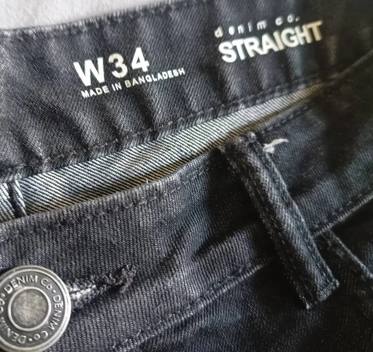 2 Men's Walking Shorts - Image 4
