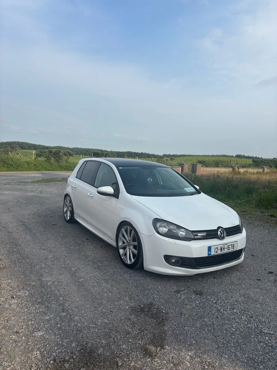 2012 Volkswagen Golf Hatchback diesel 1.6L - Image 2
