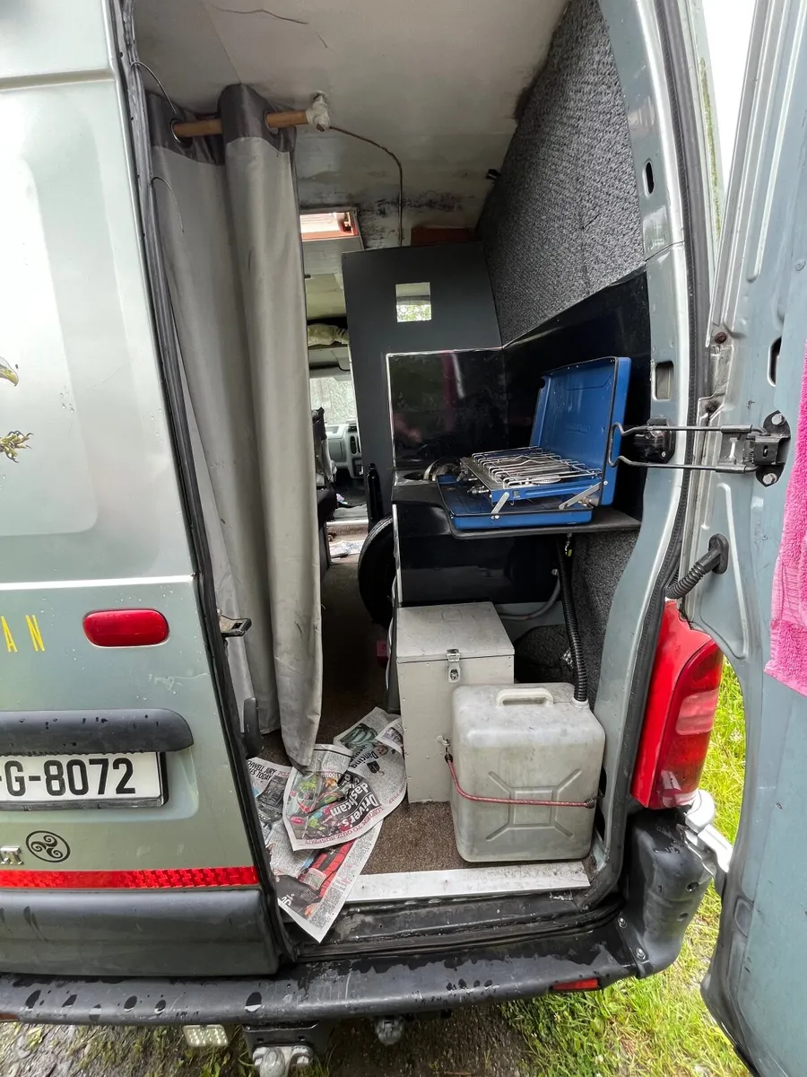 Van / camper - Image 3