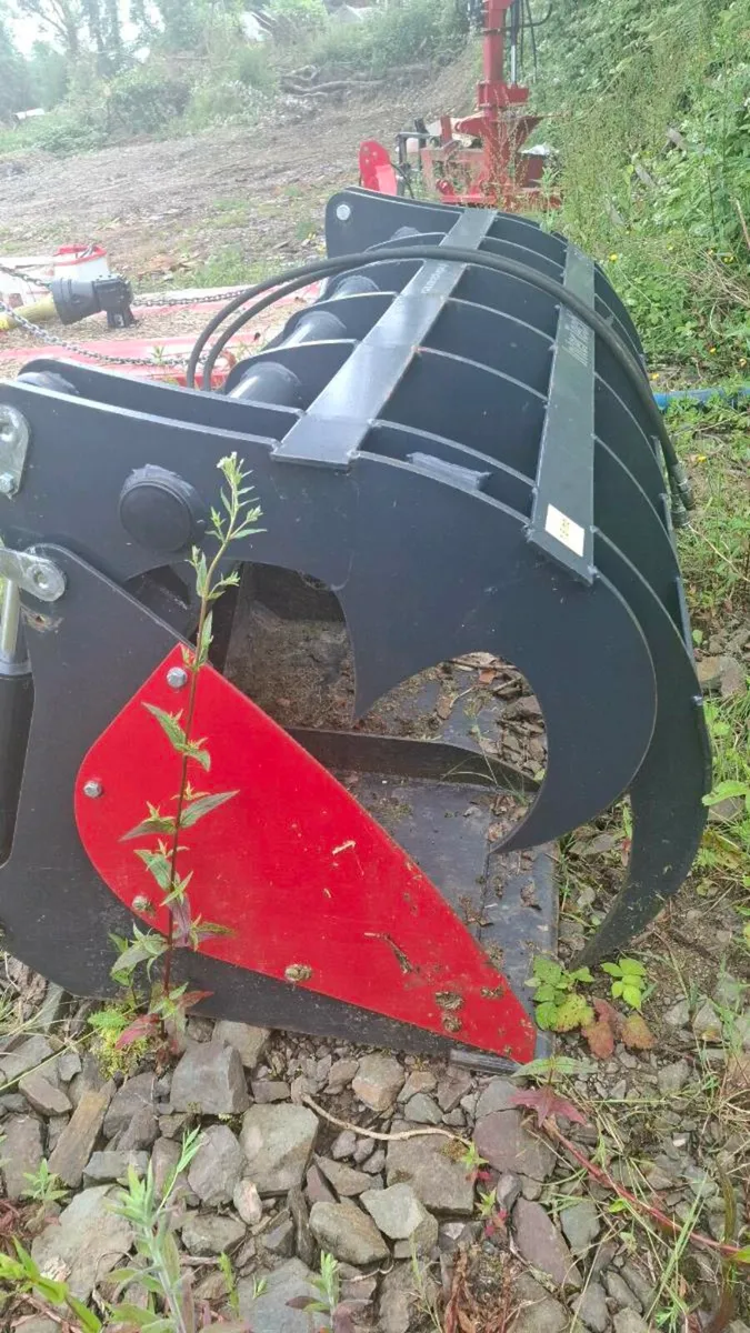 Grab bucket - Image 1