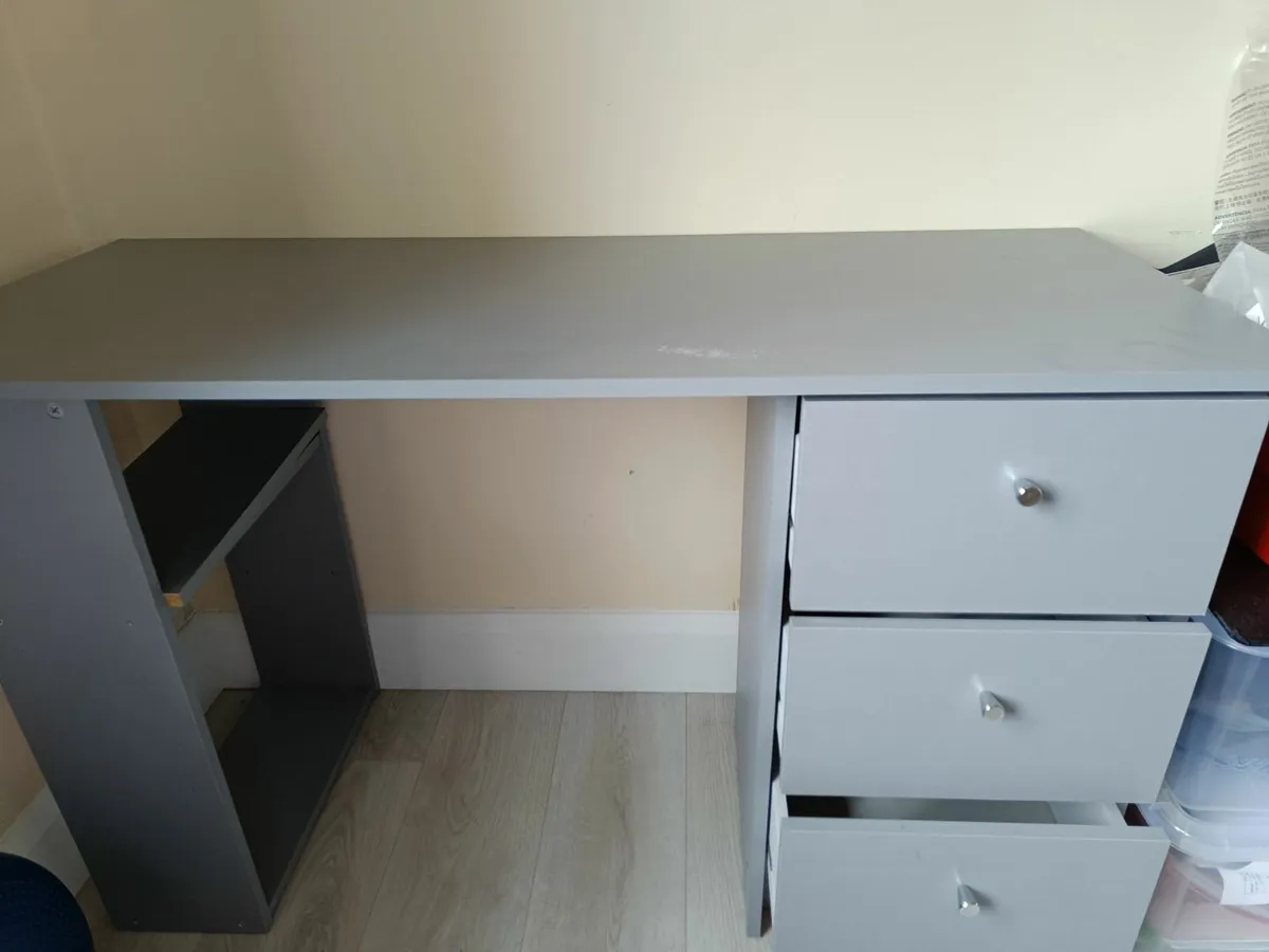 Home office Desk - Image 2