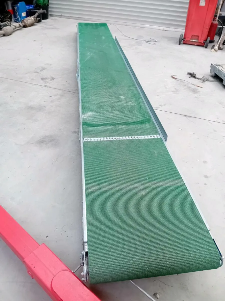 Conveyor belt - Image 1