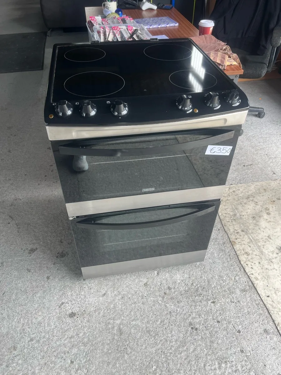 Electric cooker - Image 1