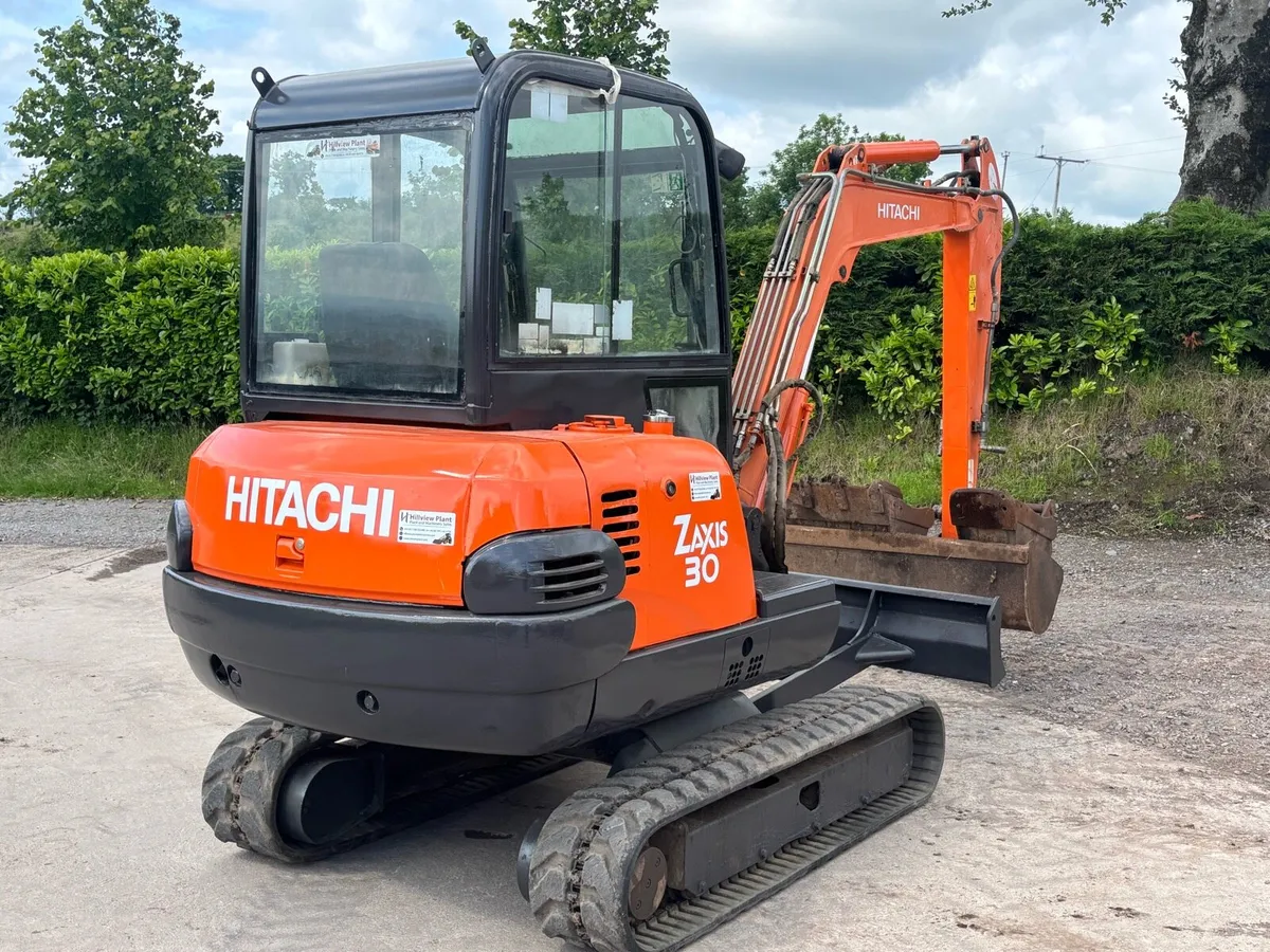 Hitachi ZX30 - Image 1