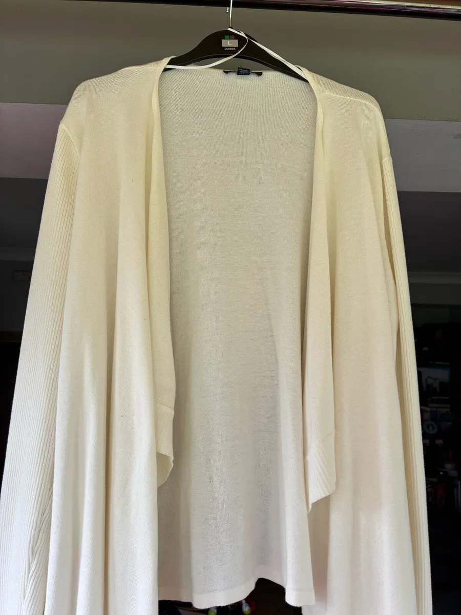 Tommy Hilfiger cream waterfall cardigan - Image 1