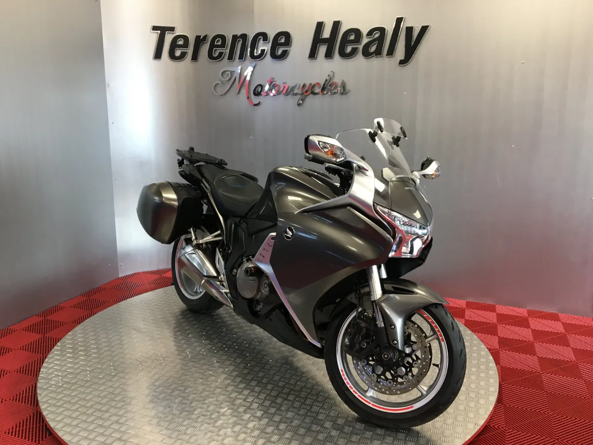 2016 Honda VFR 1200F ''Great Condition'' - Image 1