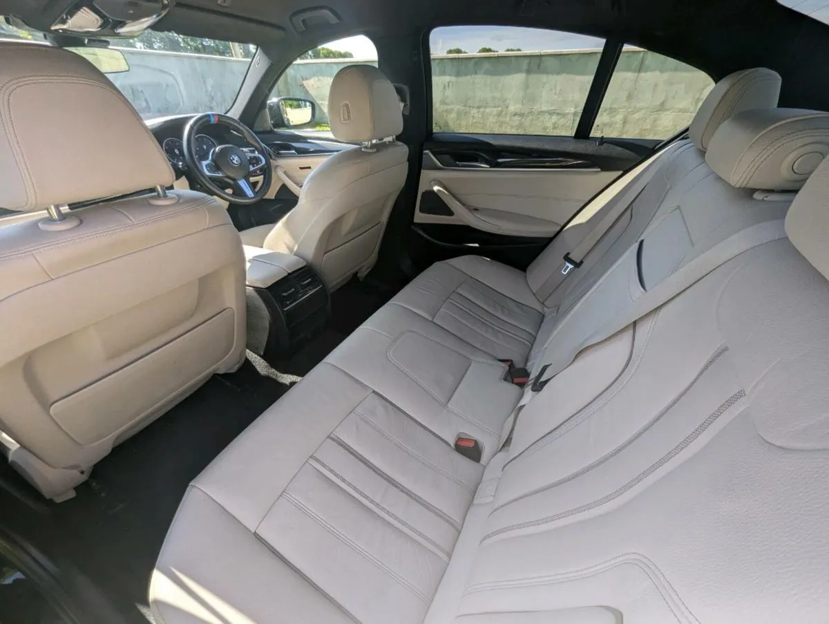 BMW 5-Series 2017 530d XDrive MSport - Image 4