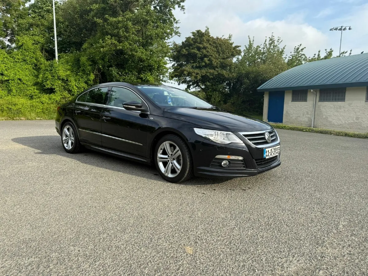 volkswagen Passat CC  R-line - Image 1