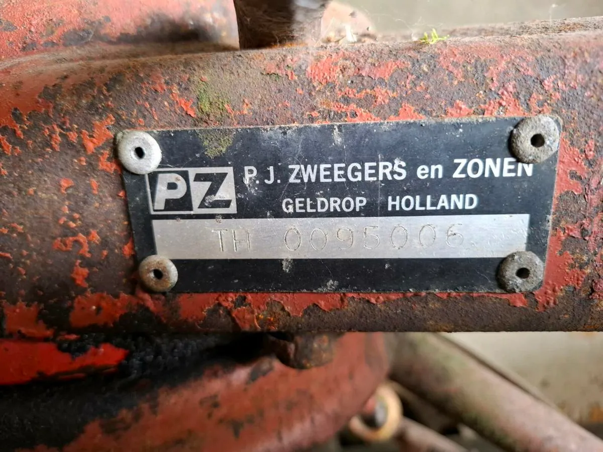 Topper  and  pz haybob - Image 3