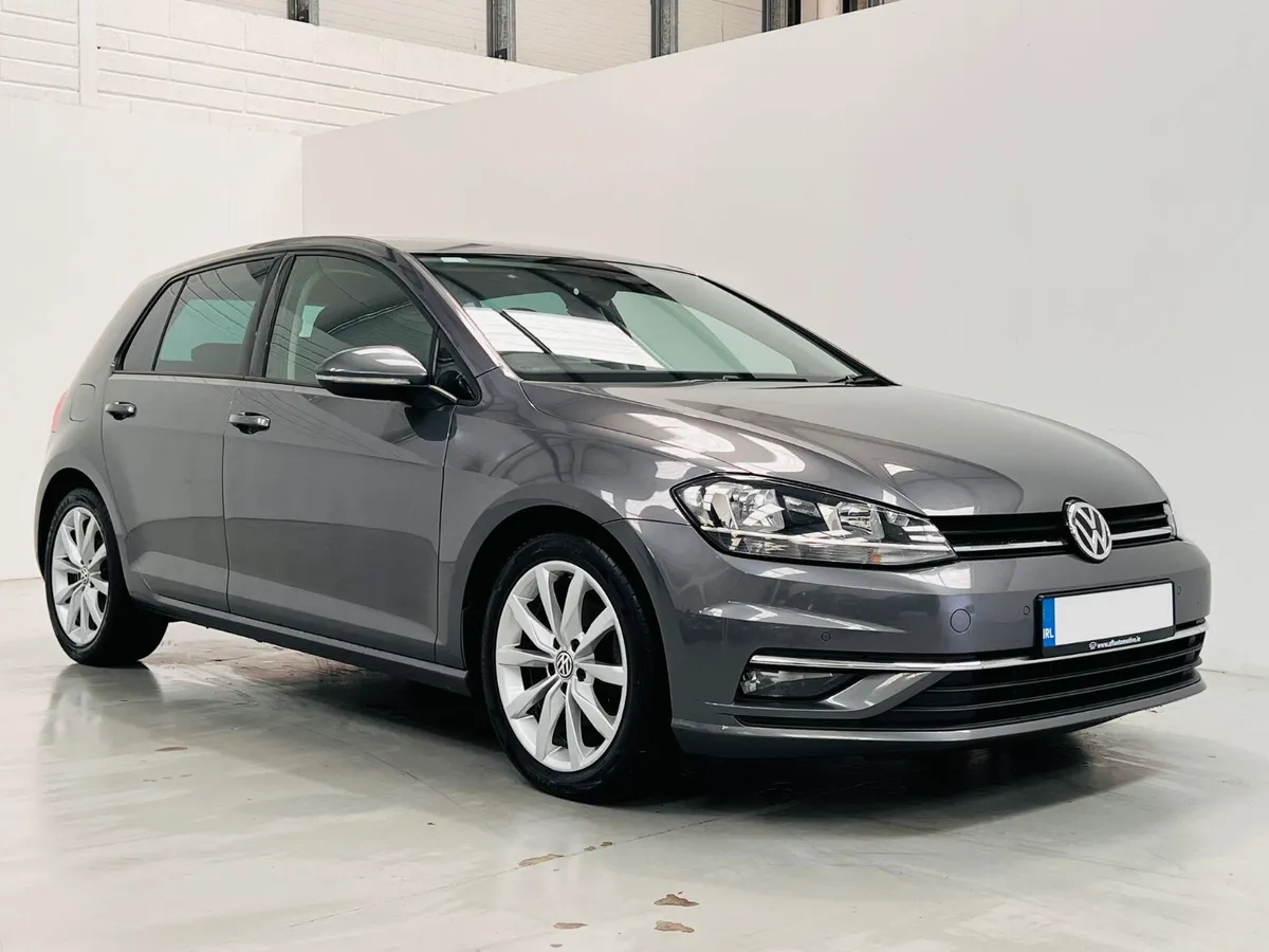 2017 Volkswagen Golf GT 2.0 TDi Highline - Image 2