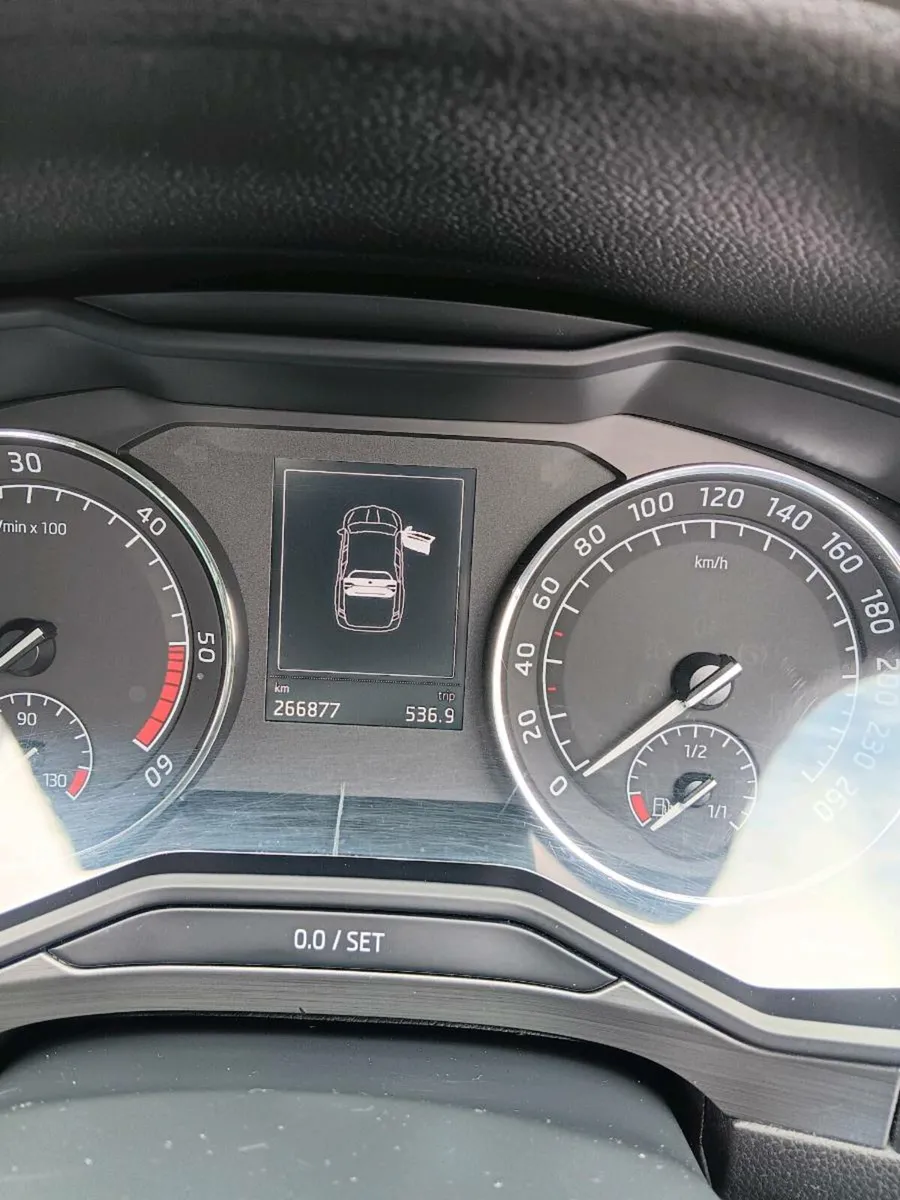 Skoda Superb Style 190 Bhp - Image 3