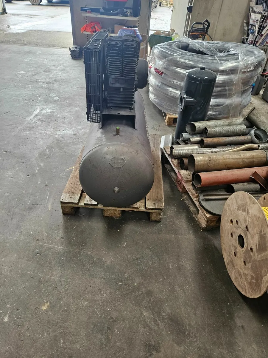 Air compressor - Image 3