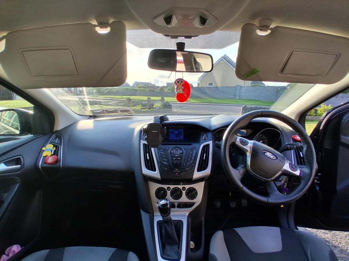 Ford Focus 2012 - Image 3