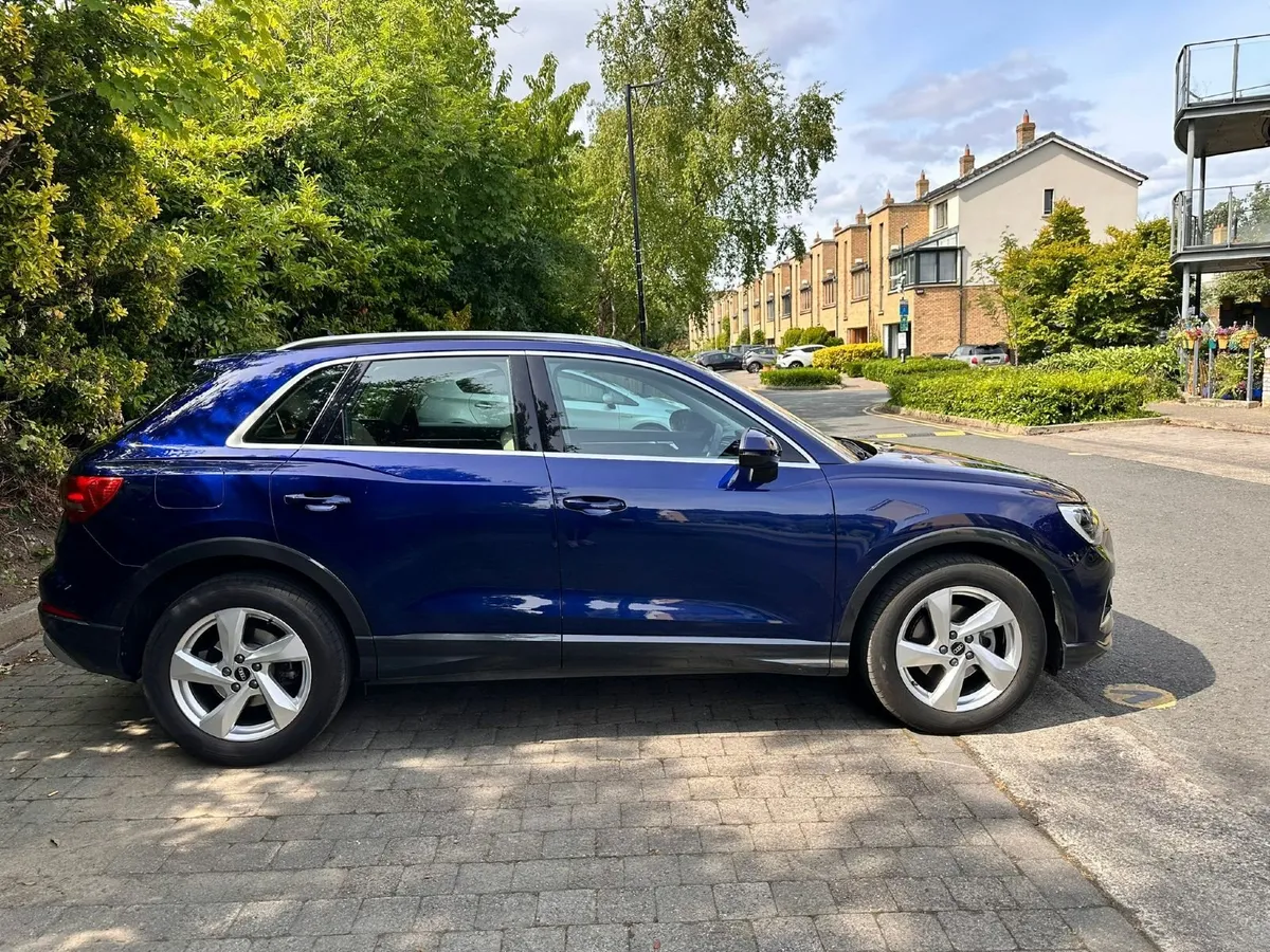 2023 Audi Q3 SE 35TDI S Tronic, Full Audi Warranty - Image 3