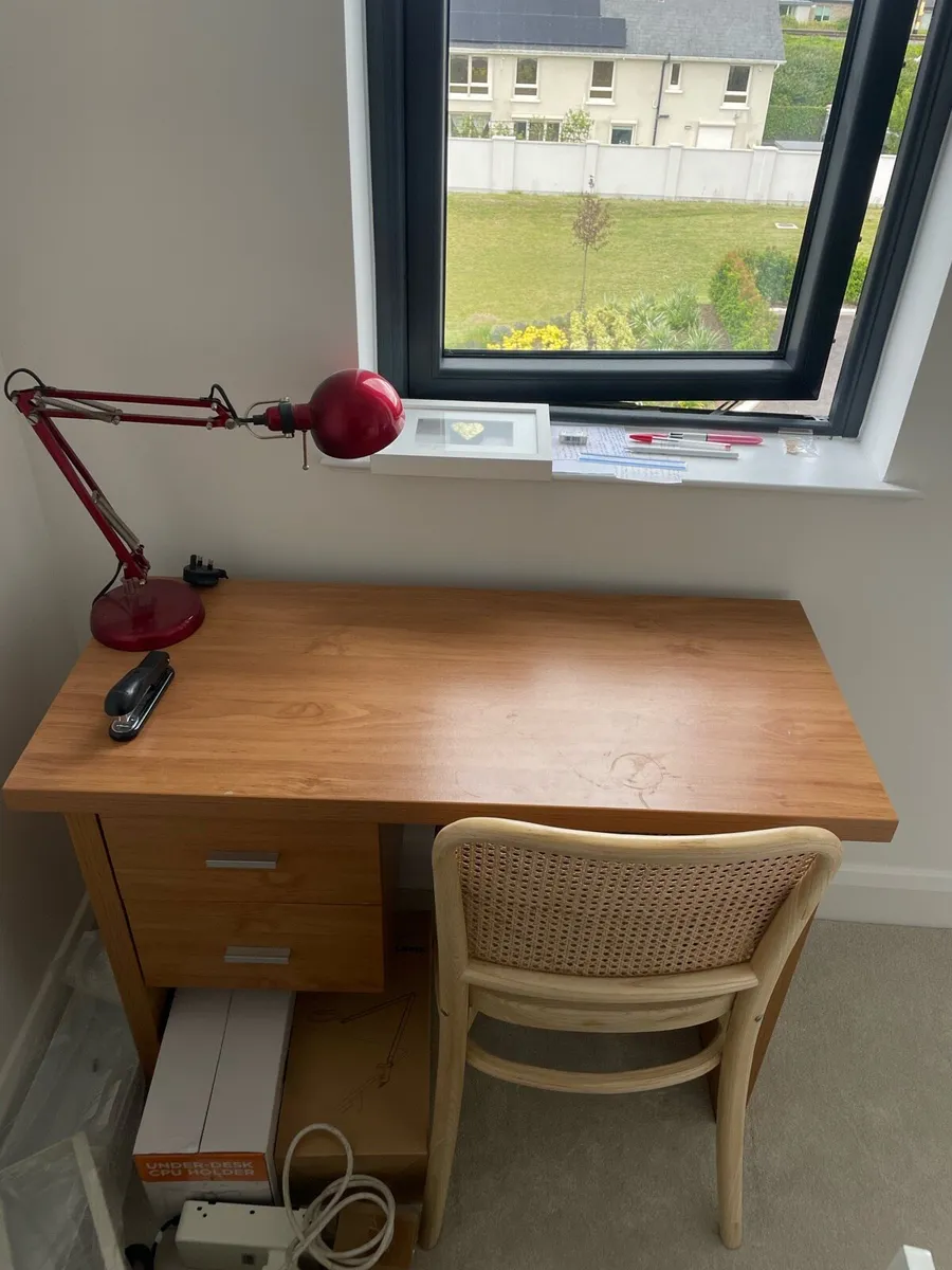 Desk for sale - Image 2