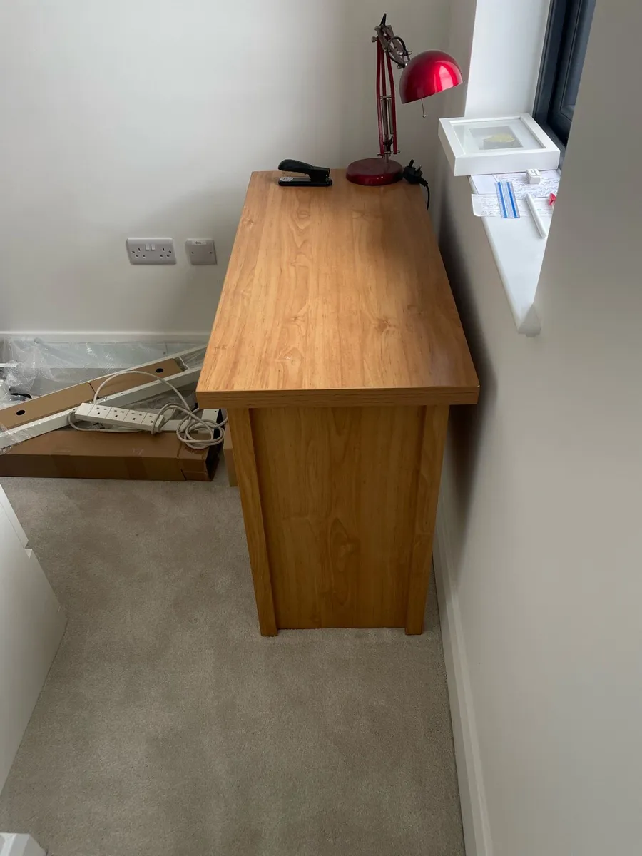 Desk for sale - Image 3