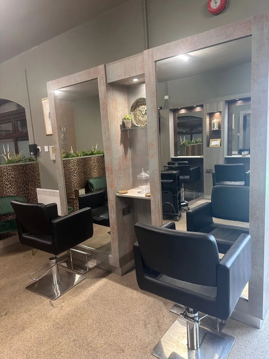 Bespoke hairdressing furniture - Image 1