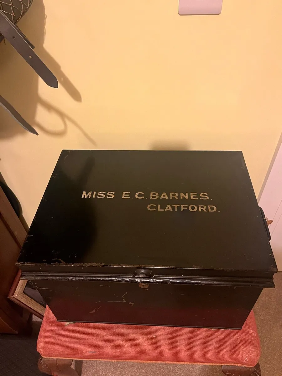 Hobbs & Co London Vault Chest - Image 3