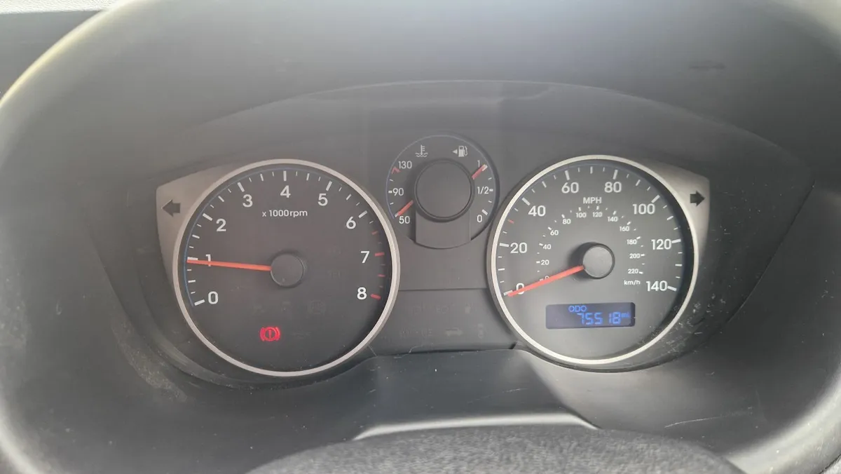 Hyundai i20 2013 - Image 2