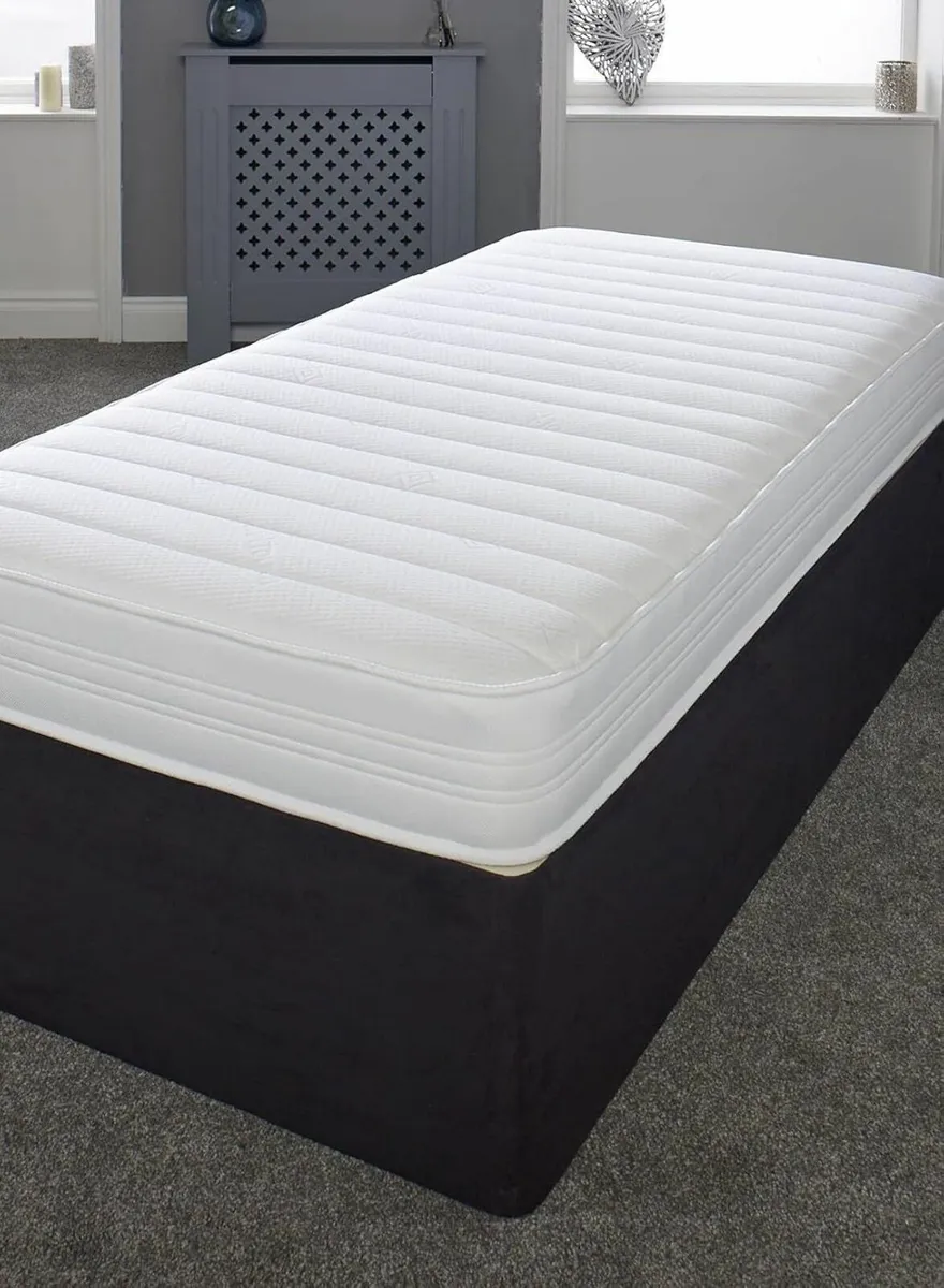 Deep Hybrid Spring MattressSmall Single 75x190cm - Image 1