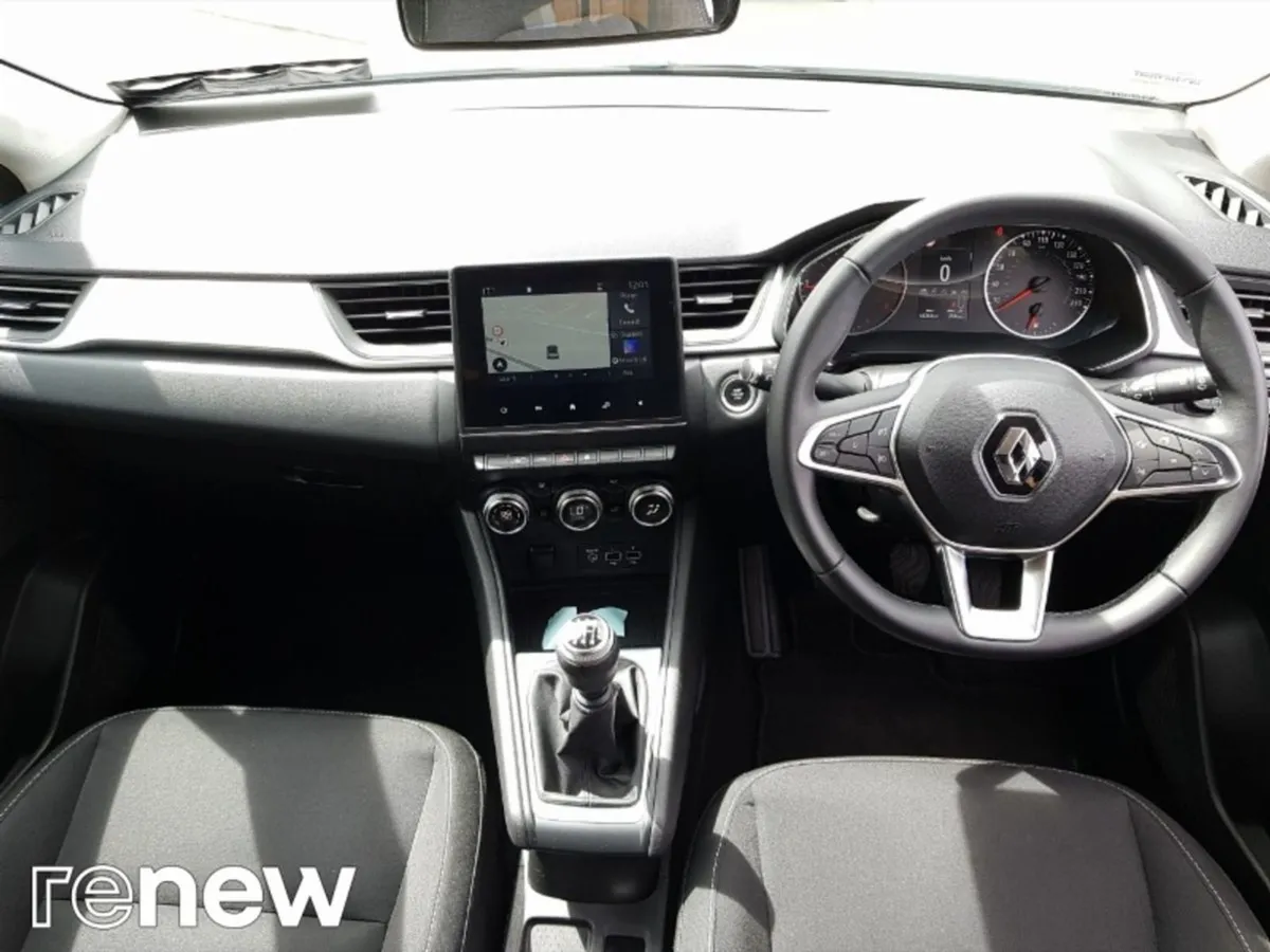 Renault Captur TCe 100 Iconic - Image 2