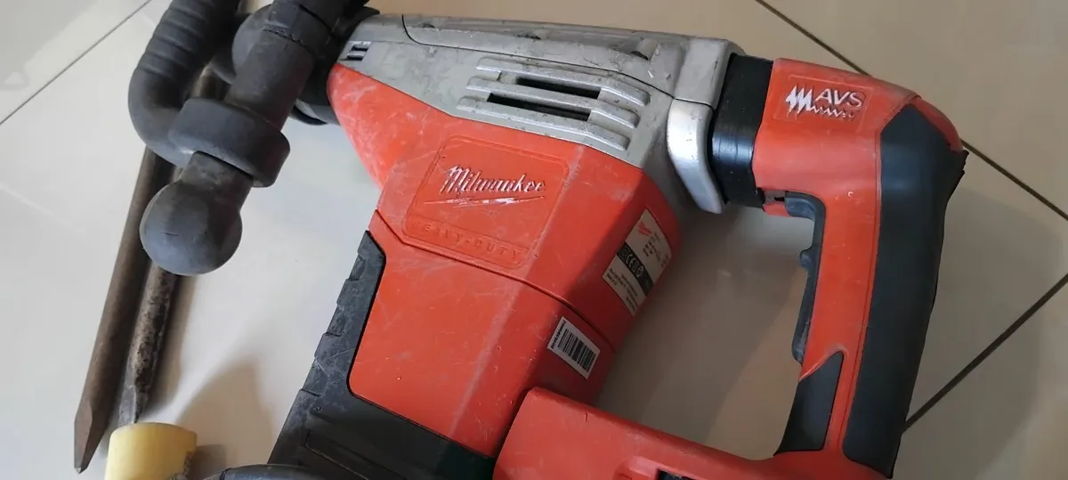 Milwaukee K500S Sds Max Breaker 110v - Image 3