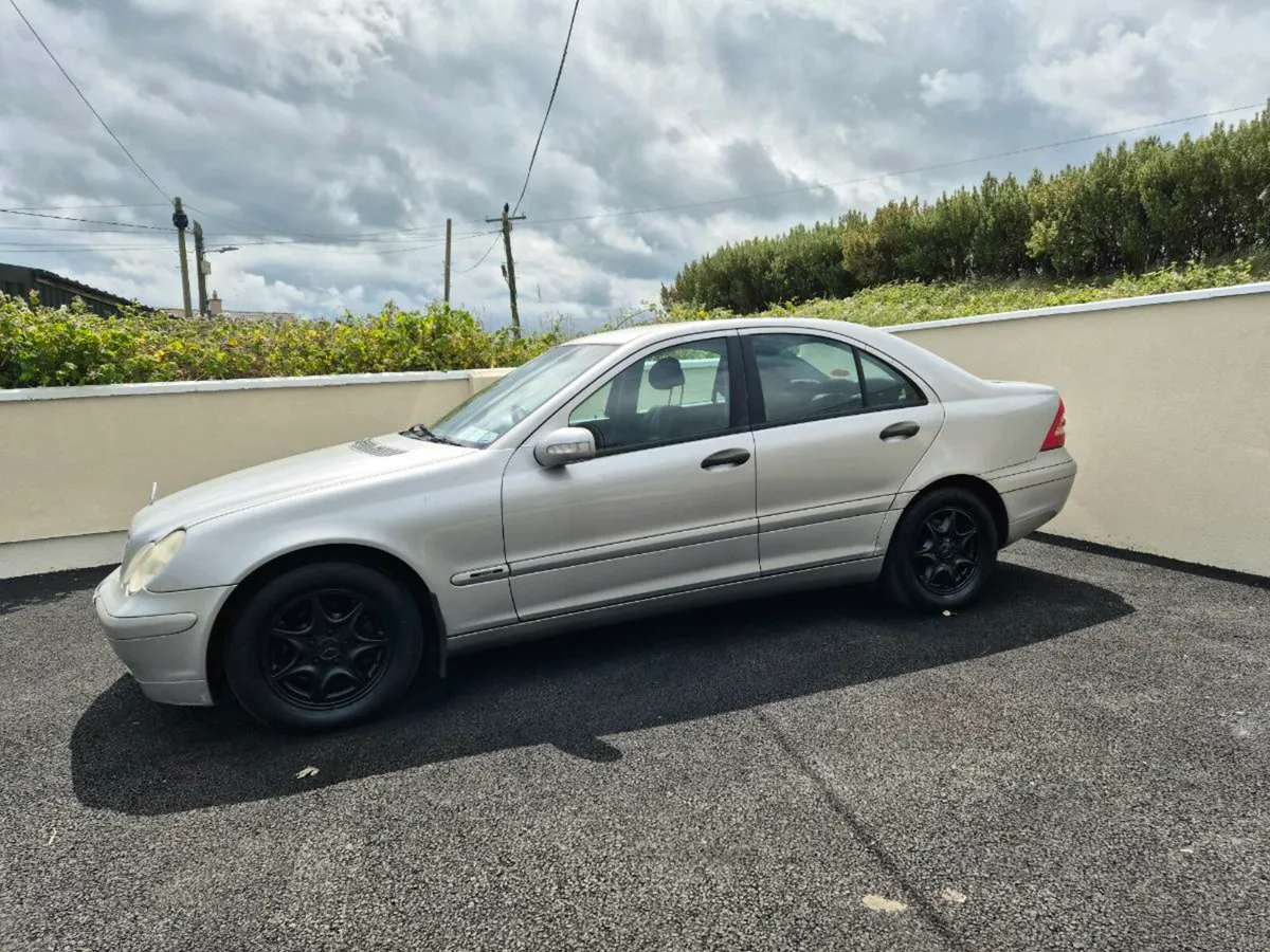 02 AUTOMATIC MERCEDES-BENZ C-180 TAXED N NCT'D - Image 4