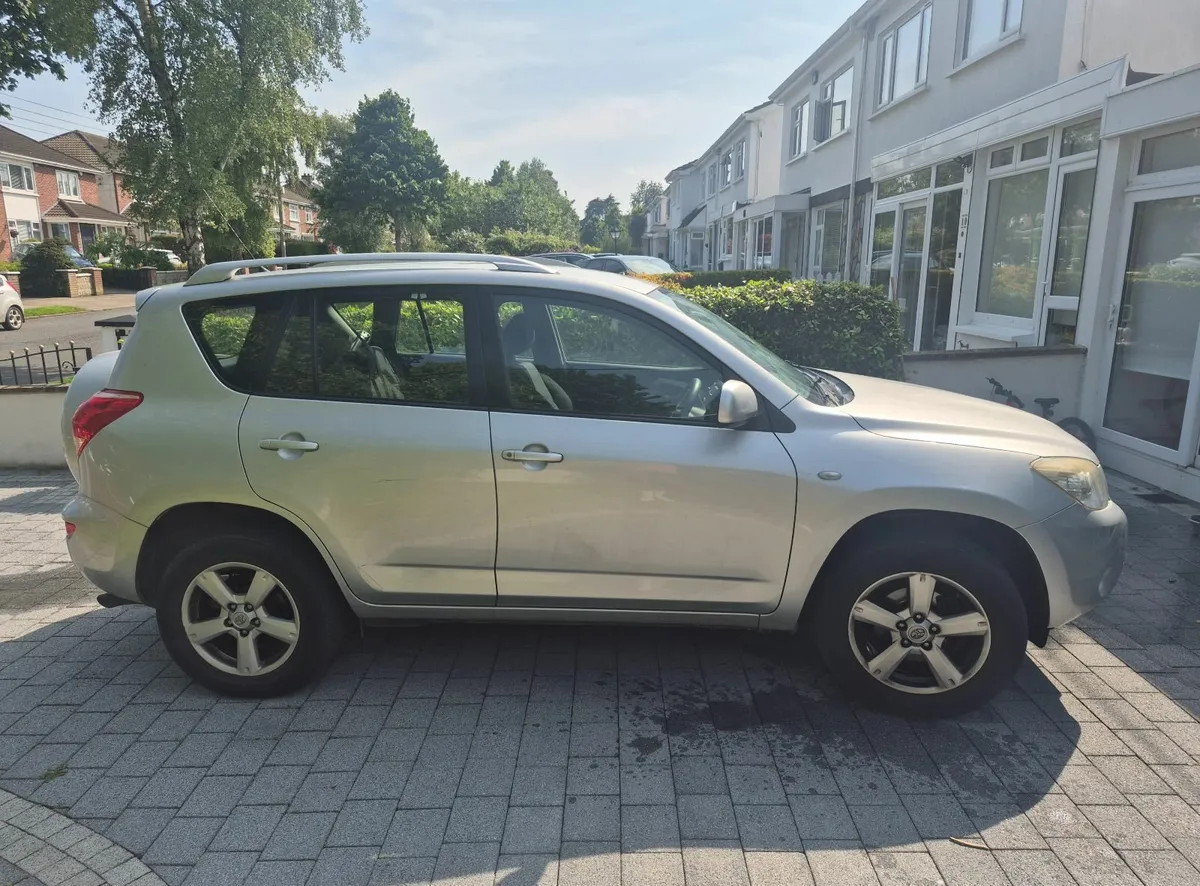 Toyota RAV4 2008 - Image 3