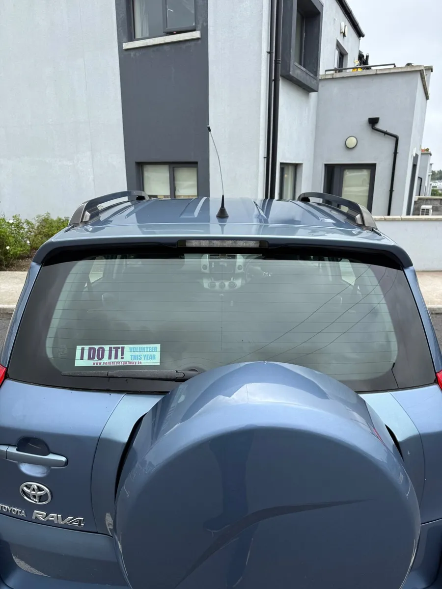 Toyota RAV4 2007 - Image 1
