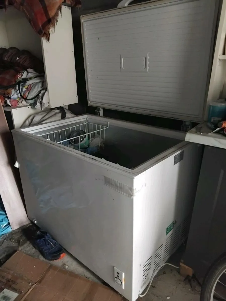 Chest freezer. Large - Image 3