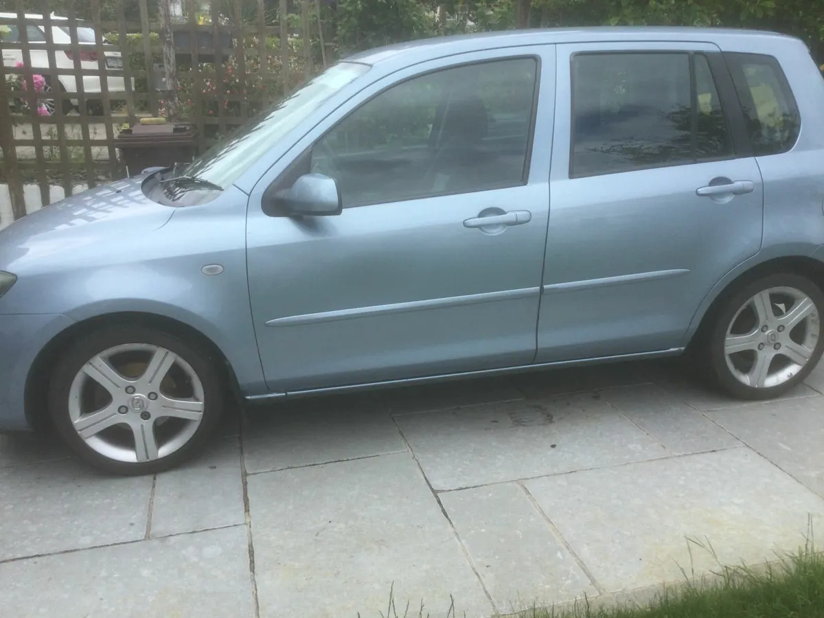 Mazda Mazda2 2006 - Image 2