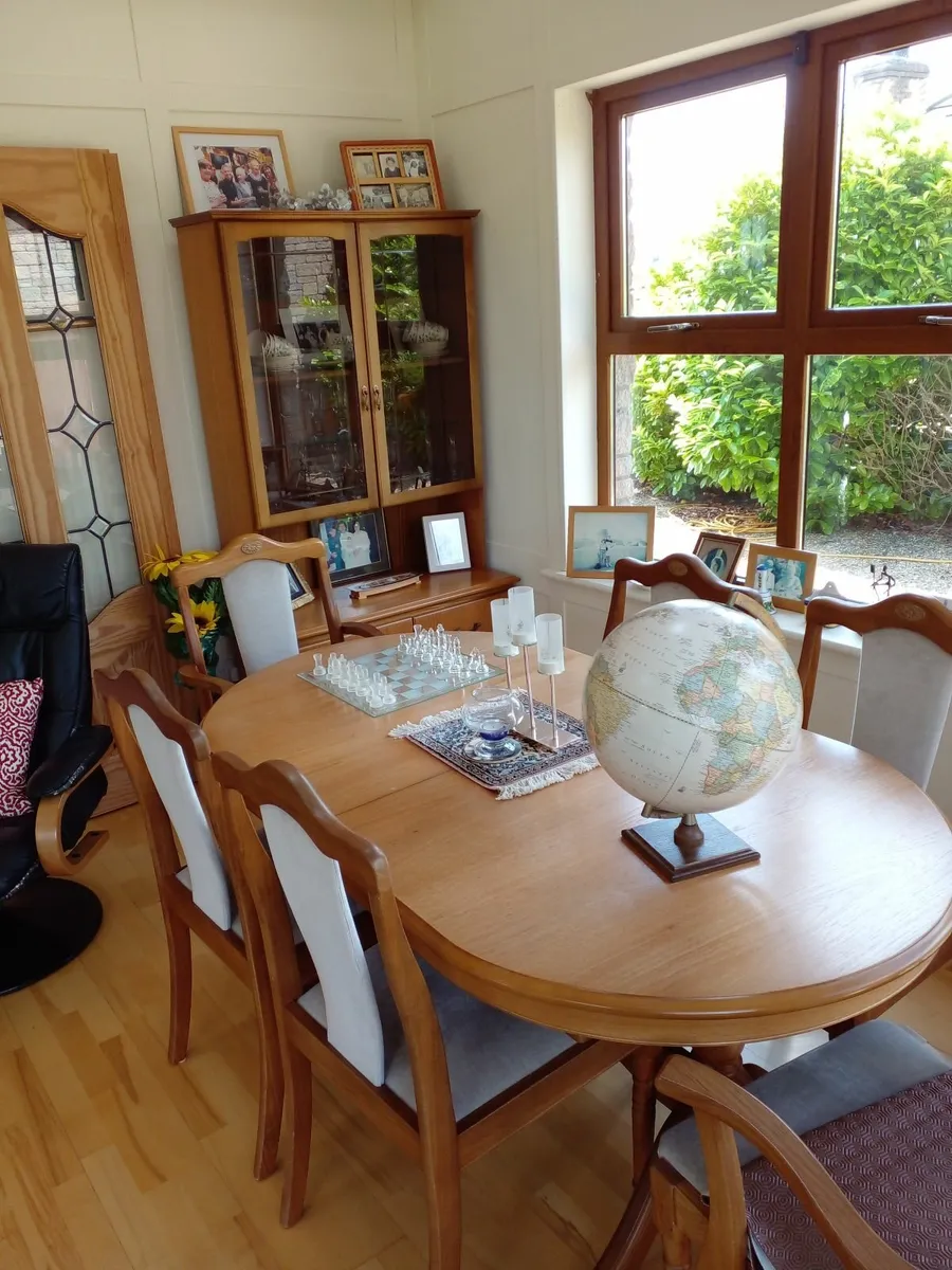 Dining room table/chairs/dresser - Image 2
