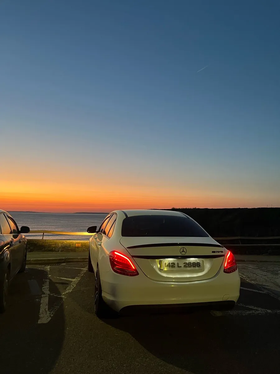 Mercedes Benz - Image 2