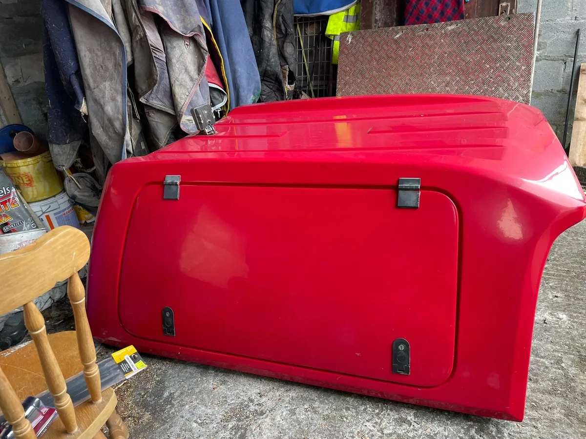Toyota hilux canopy - Image 1