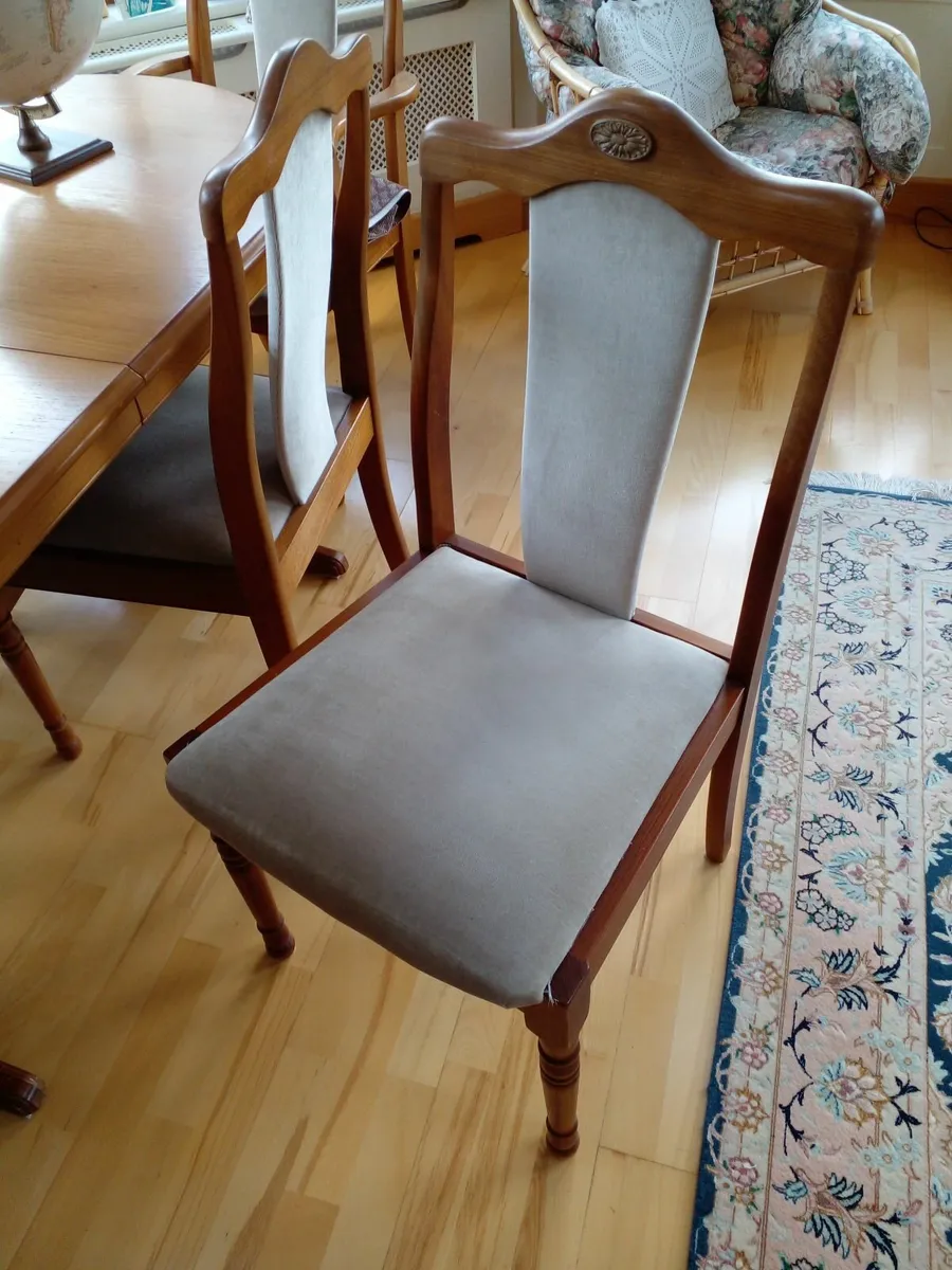 Dining room table/chairs/dresser - Image 4
