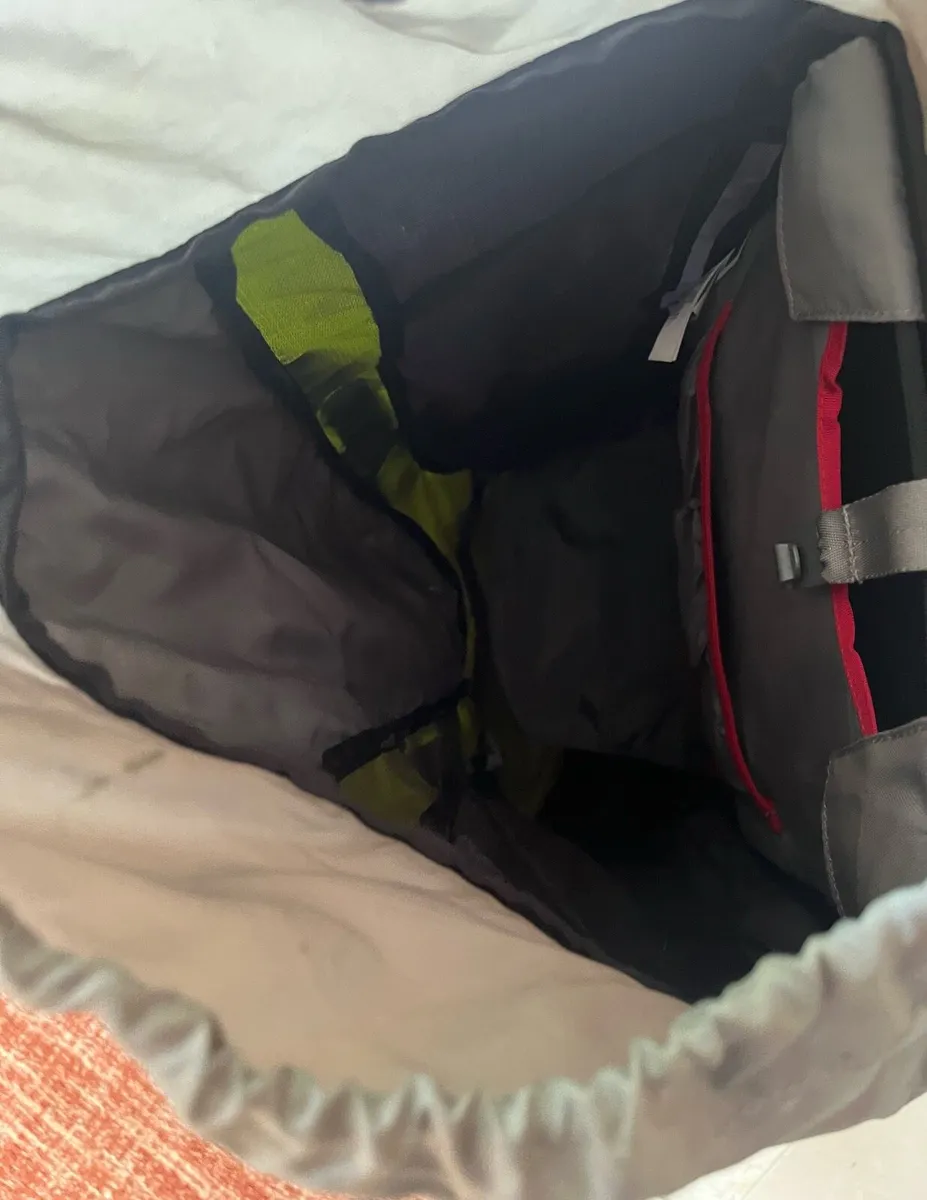 Hiking Backpack North Face - Image 4