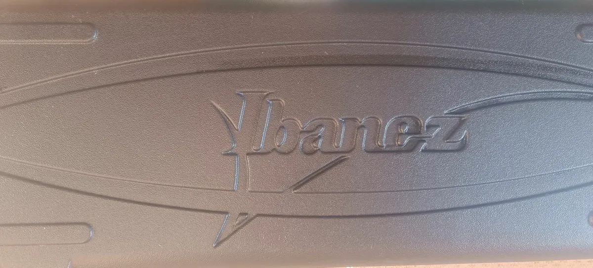 Ibanez s470 with Ibanez  hard case - Image 2