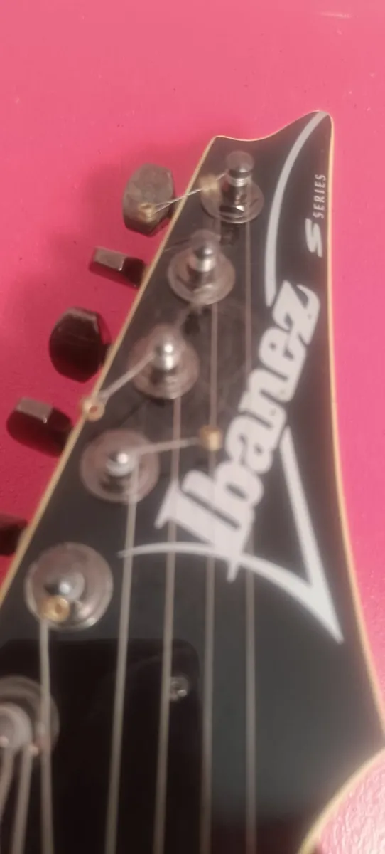 Ibanez s470 with Ibanez  hard case - Image 4