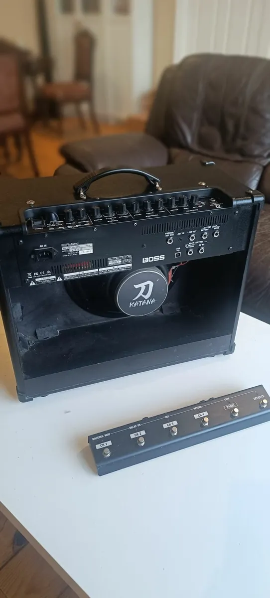 Boss Katana mk2 100W with foot controler - Image 4
