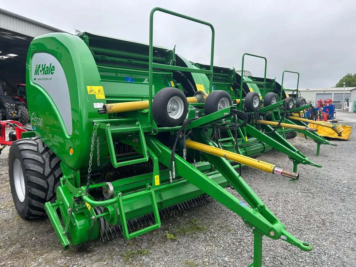 McHale F5500 Low Bales