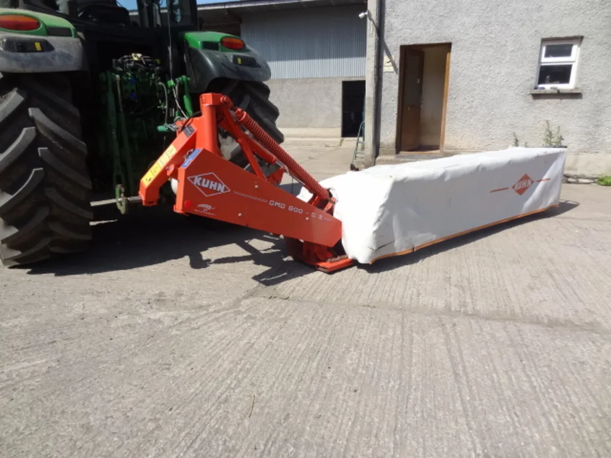 Kuhn GMD 800 Side Mounted Disc Mower - Image 3