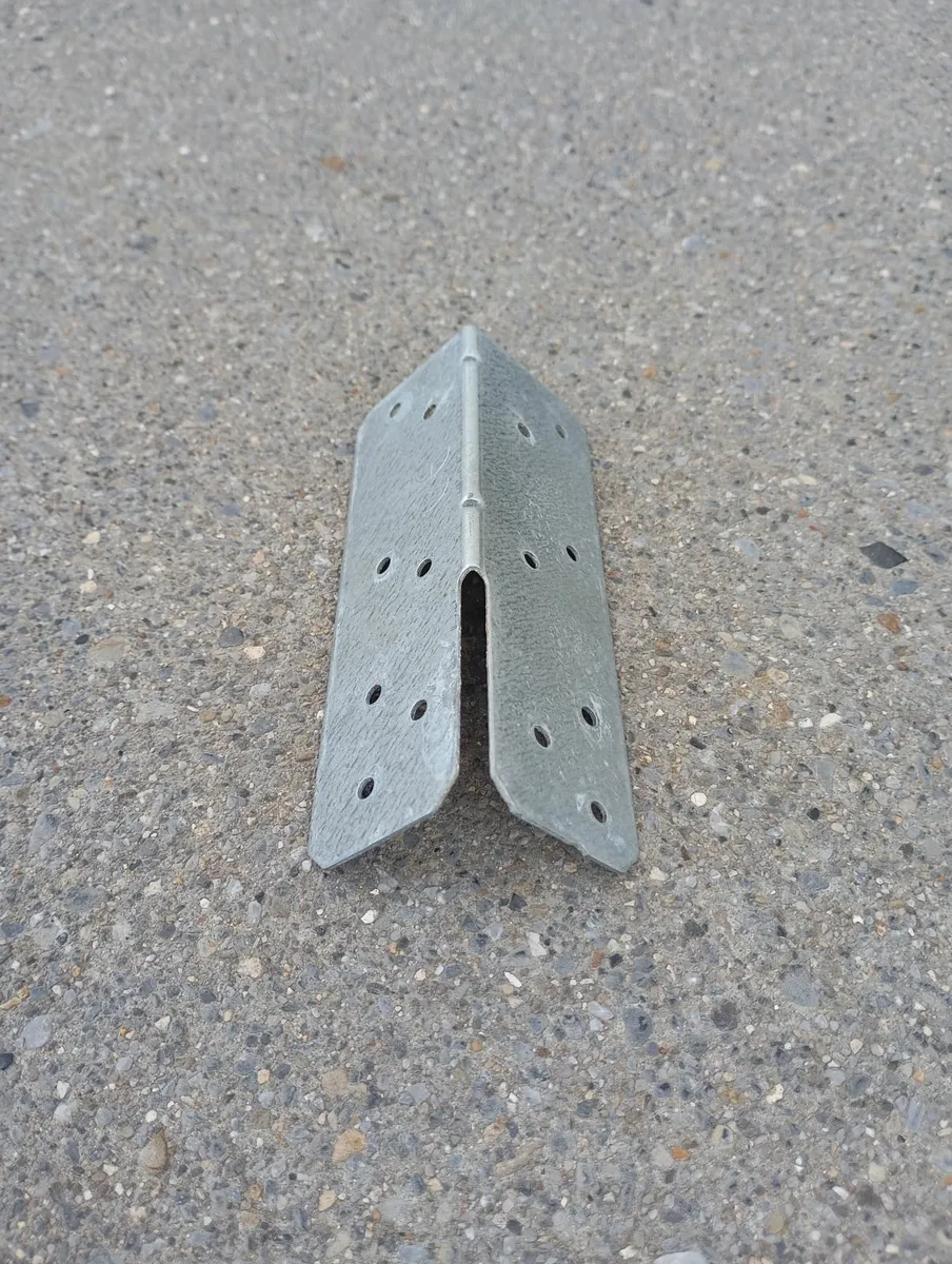 Angle Brackets - Image 3