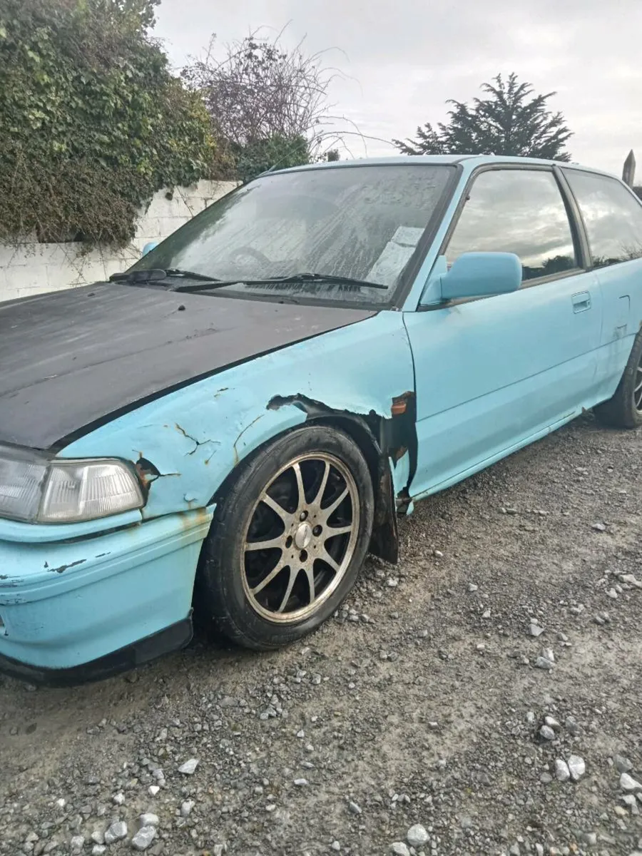 1991 Honda civic - Image 4