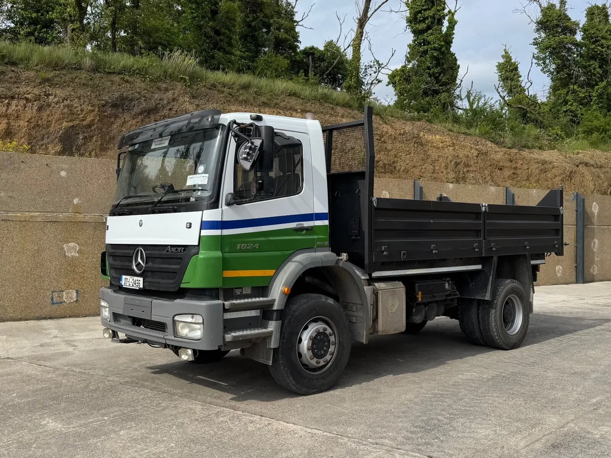 Ex Council Mercedes 18t drop  tipper, only 37k mls - Image 1