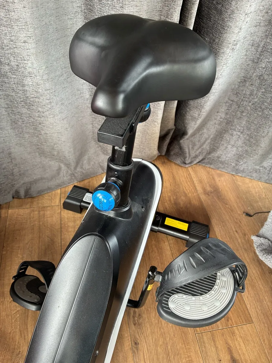 Exercise bike Roger Black - Image 3