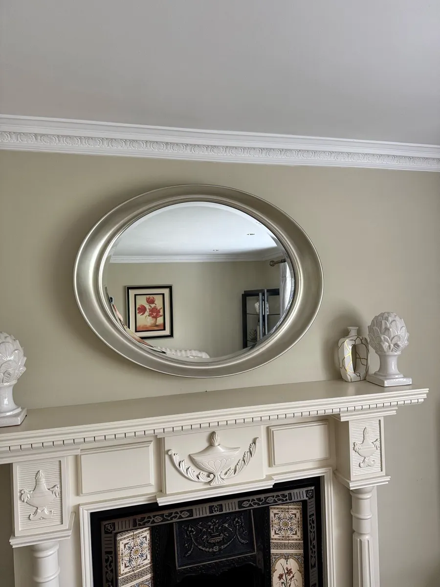 Light gold oval mirror - Image 2